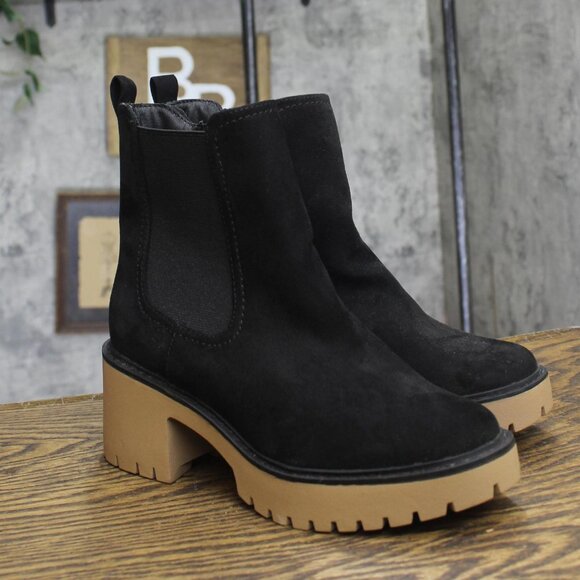 Universal Thread Womens Crispin Chelsea Boots with Memory Foam Insole Black 6.5M - Picture 1 of 10